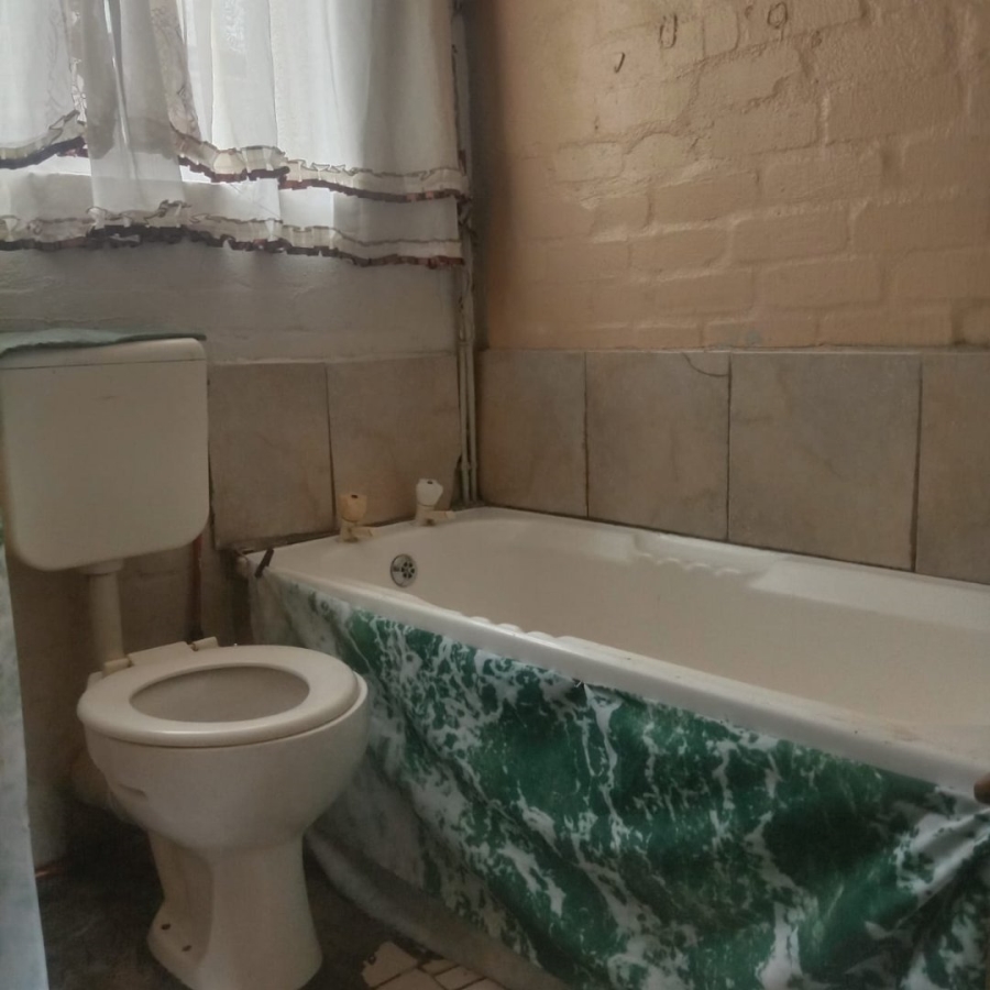 3 Bedroom Property for Sale in Roosendal Western Cape
